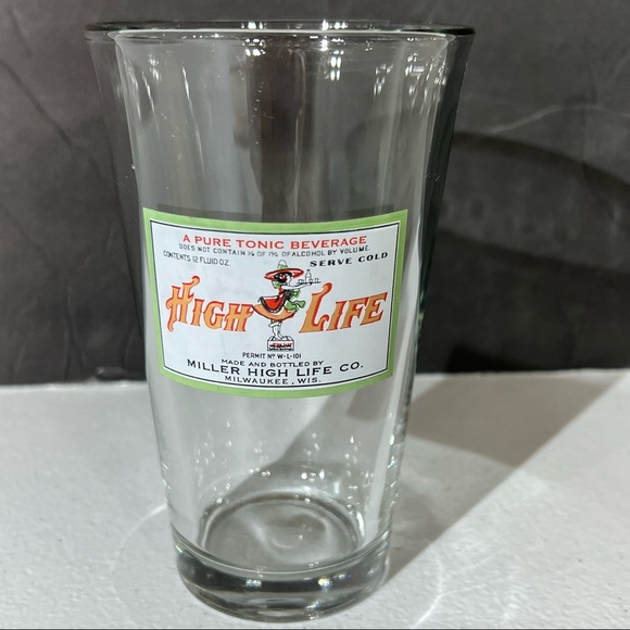 Vintage Miller High Life Co - Milwaukee WI Graphic Shaker Pint Beer Glass